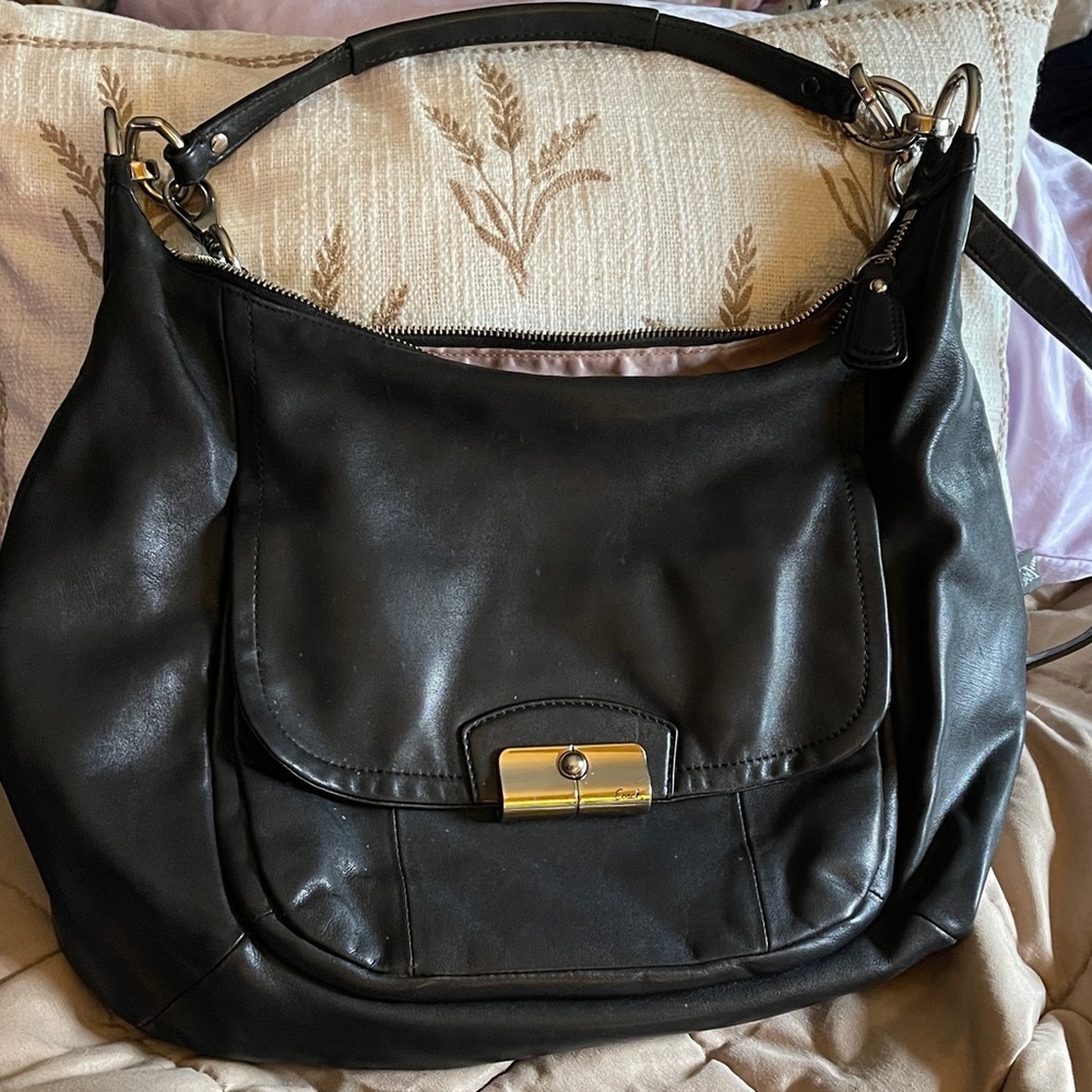 Coach Black Leather Shoulder Bag NoL1260-F22309